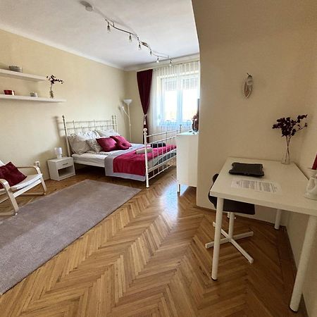 Downtown Hideaway Apartman بودابست المظهر الخارجي الصورة