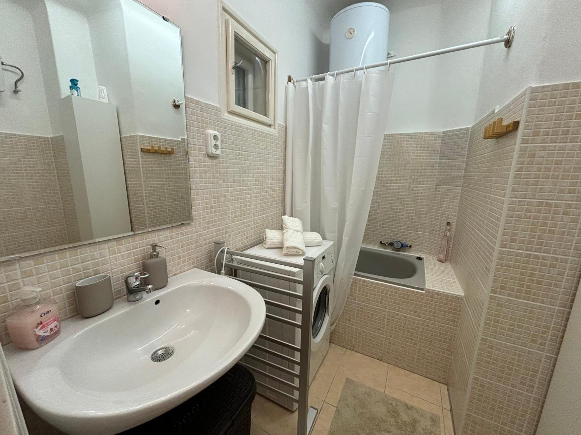 Downtown Hideaway Apartman بودابست المظهر الخارجي الصورة